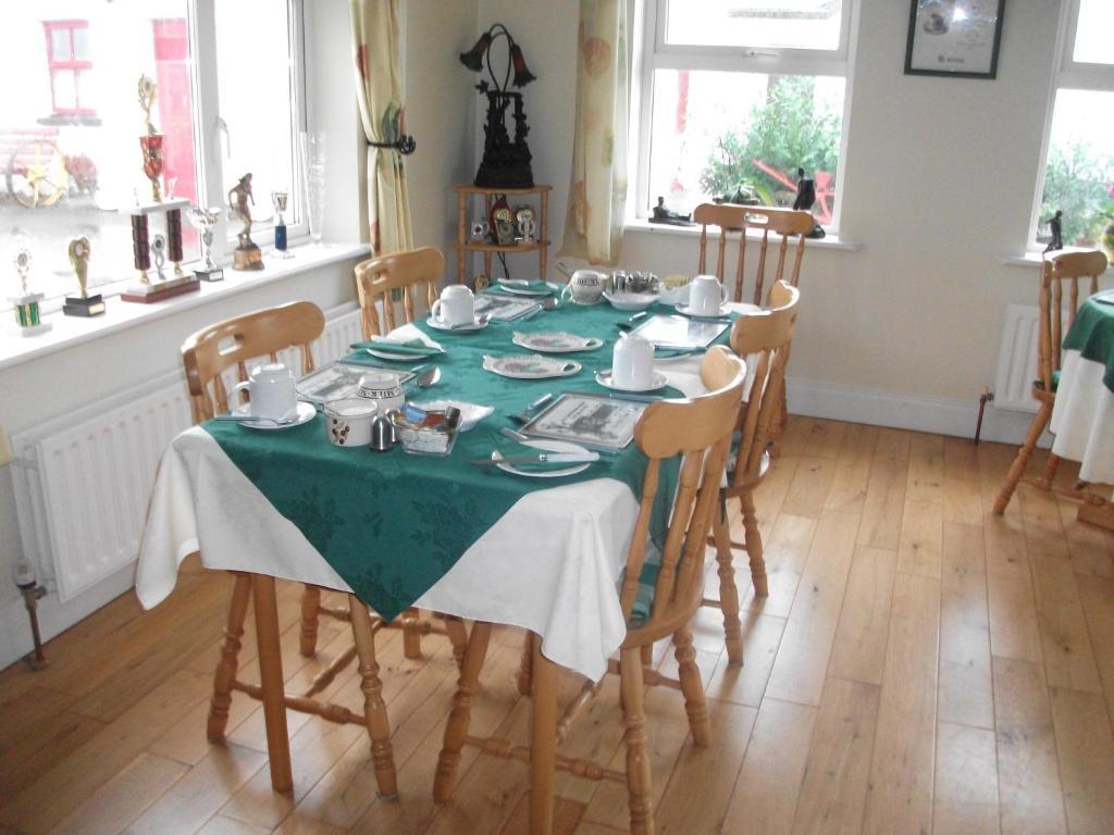 Rocksberry Bed & Breakfast Castlebar Eksteriør billede